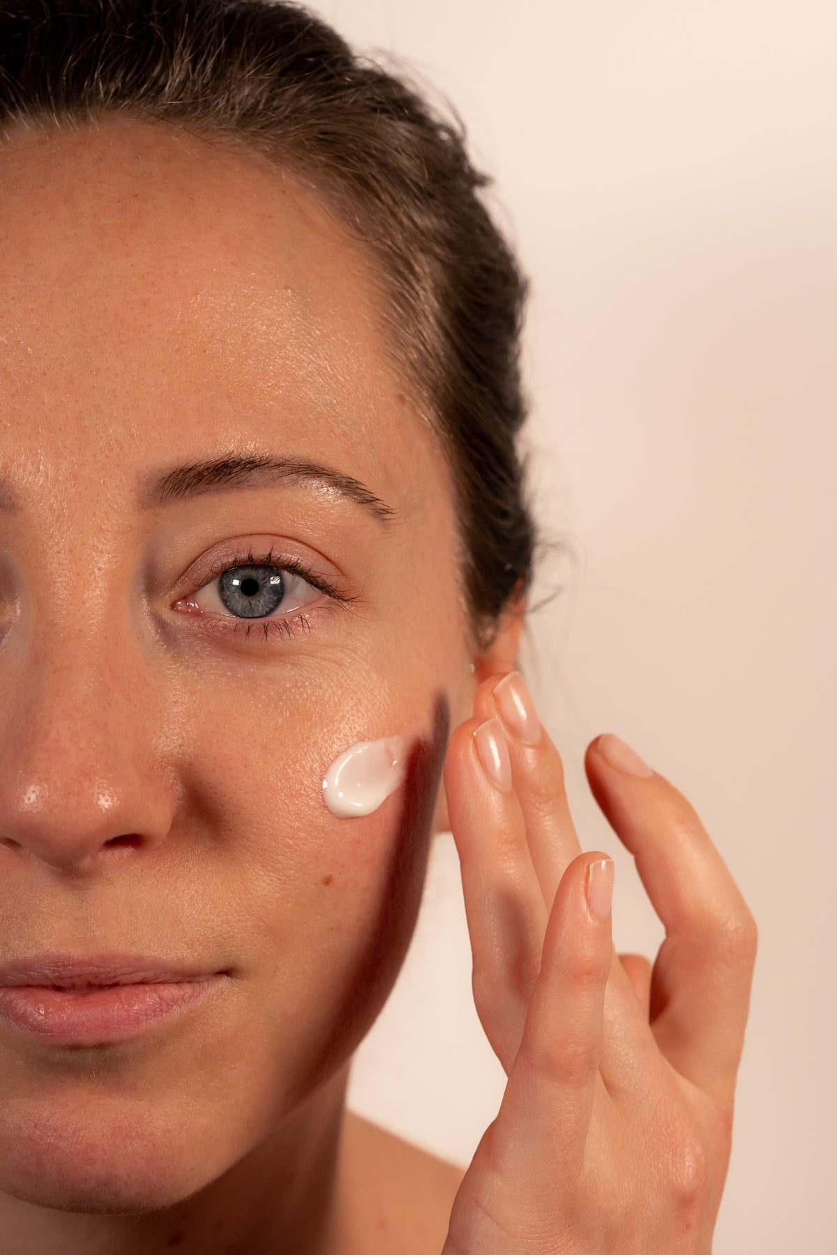 Gentle Facial Exfoliator (Water Grains)